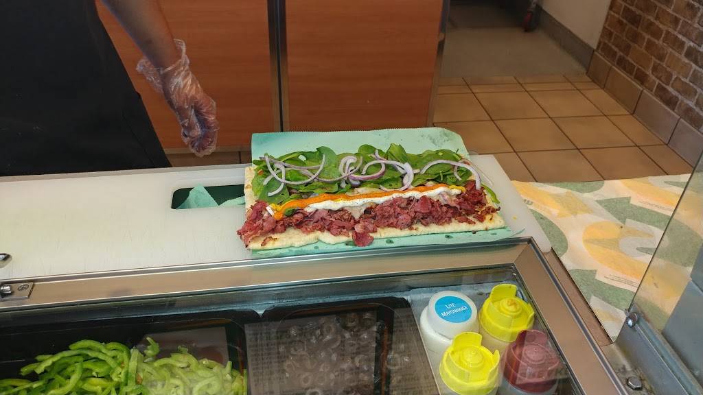 Subway | restaurant | 1306 N Demaree St, Visalia, CA 93291, USA | 5596358812 OR +1 559-635-8812
