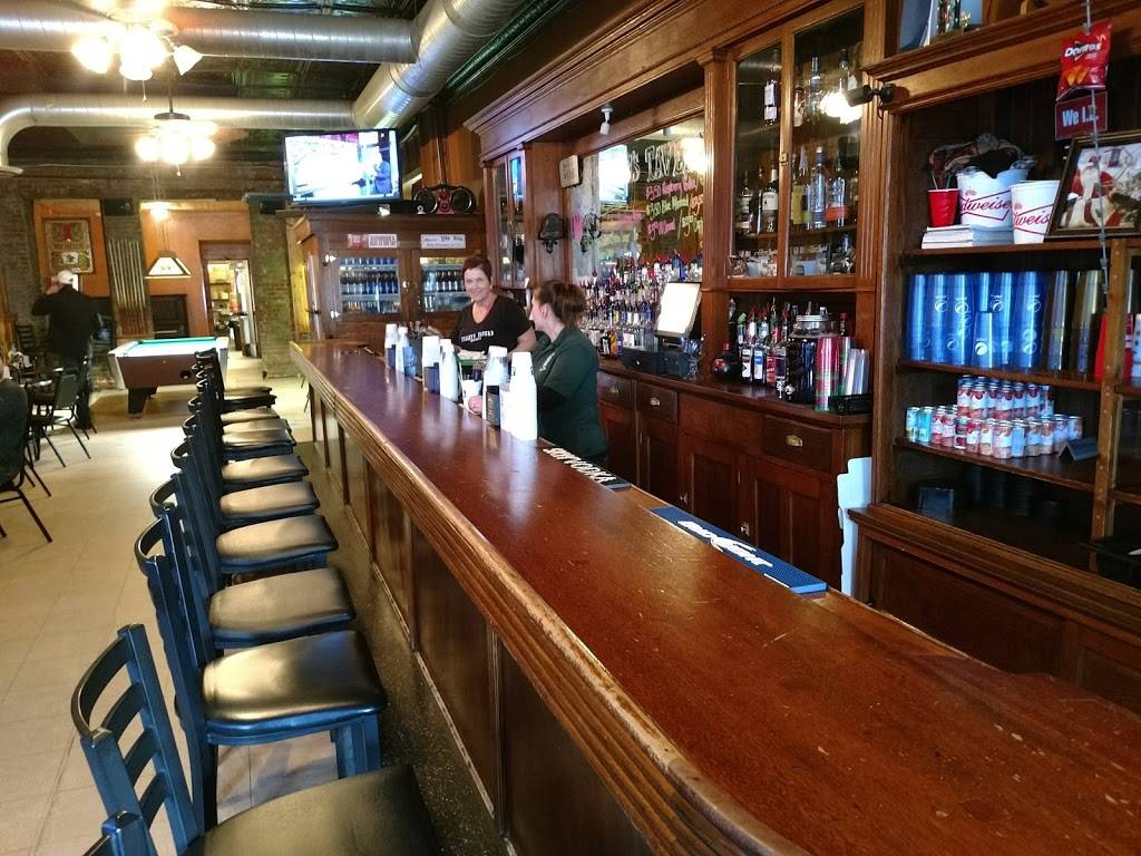 Tilleys Tavern | restaurant | 303 E Main St, Mt Olive, IL 62069, USA | 2179992279 OR +1 217-999-2279
