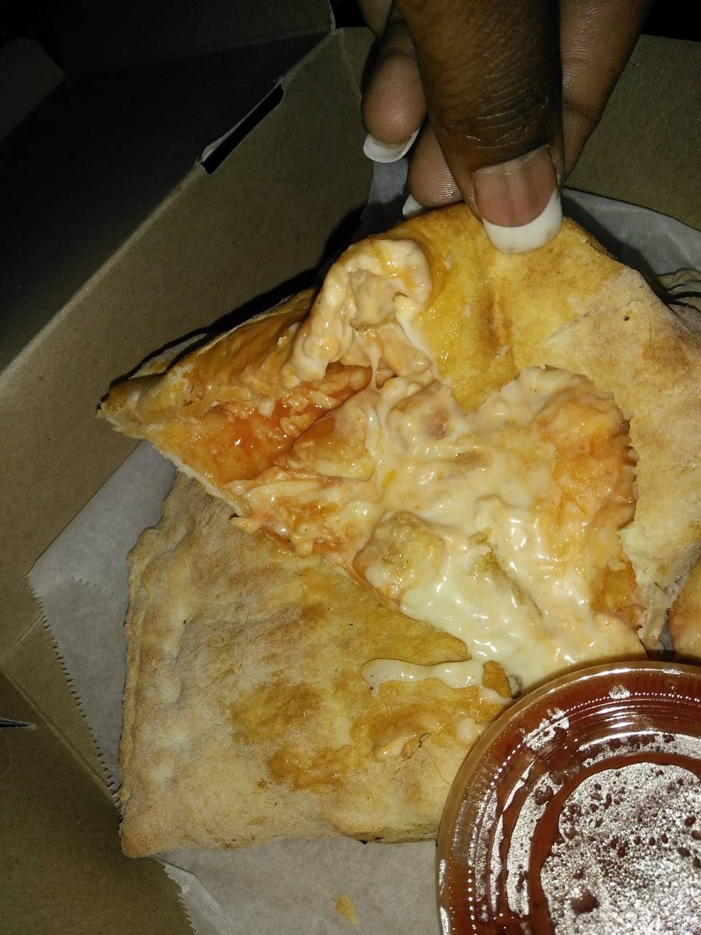 D.P. Dough | restaurant | Mission valley Plaza, 2109 Avent Ferry Rd, Raleigh, NC 27606, USA | 9198291525 OR +1 919-829-1525