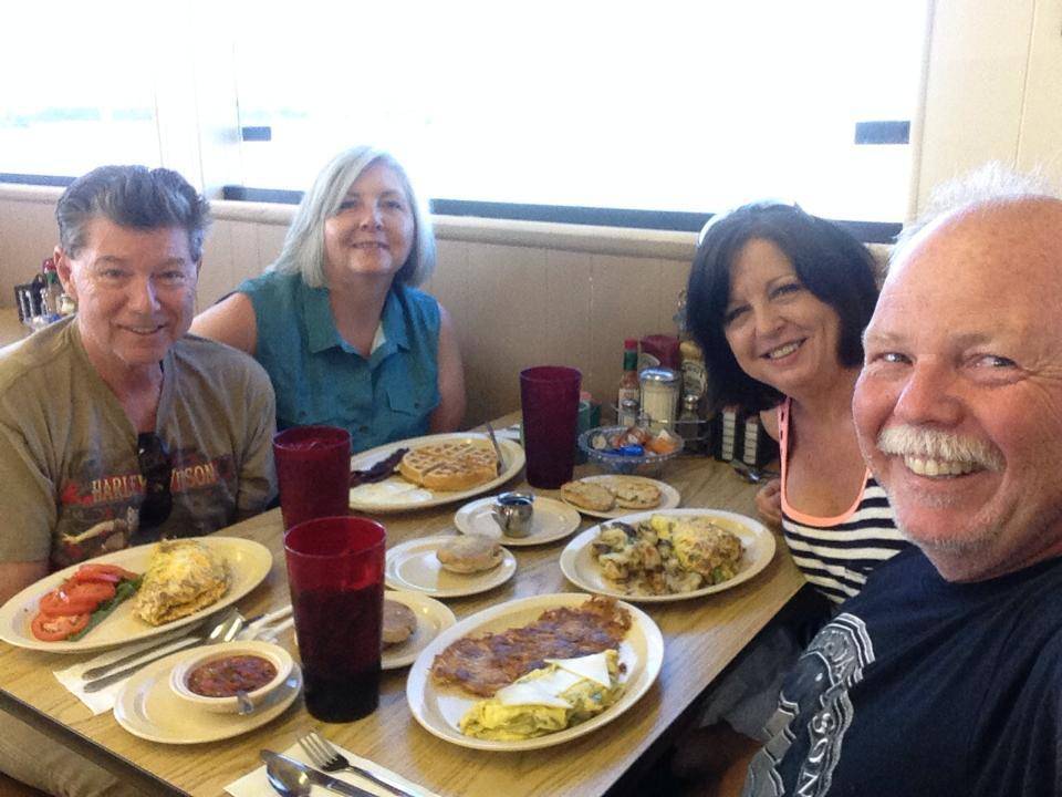 KKs Cafe | cafe | 8654 Golden State Hwy, Bakersfield, CA 93308, USA | 6613918700 OR +1 661-391-8700