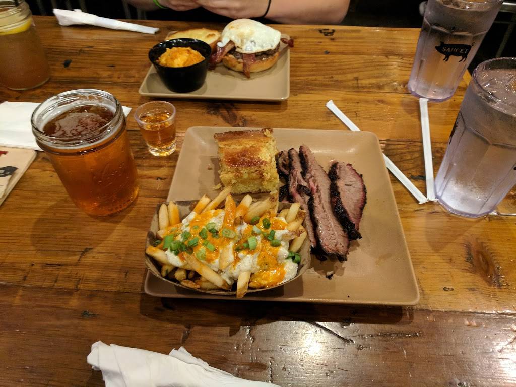 Sauced BBQ & Spirits | restaurant | 2300 First St #120, Livermore, CA 94550, USA | 9259611300 OR +1 925-961-1300