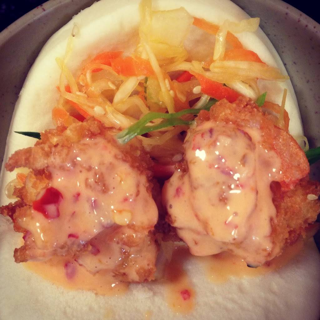 Yum Dum Truck | restaurant | 1924 W Division St, Chicago, IL 60622, USA | 8473761925 OR +1 847-376-1925