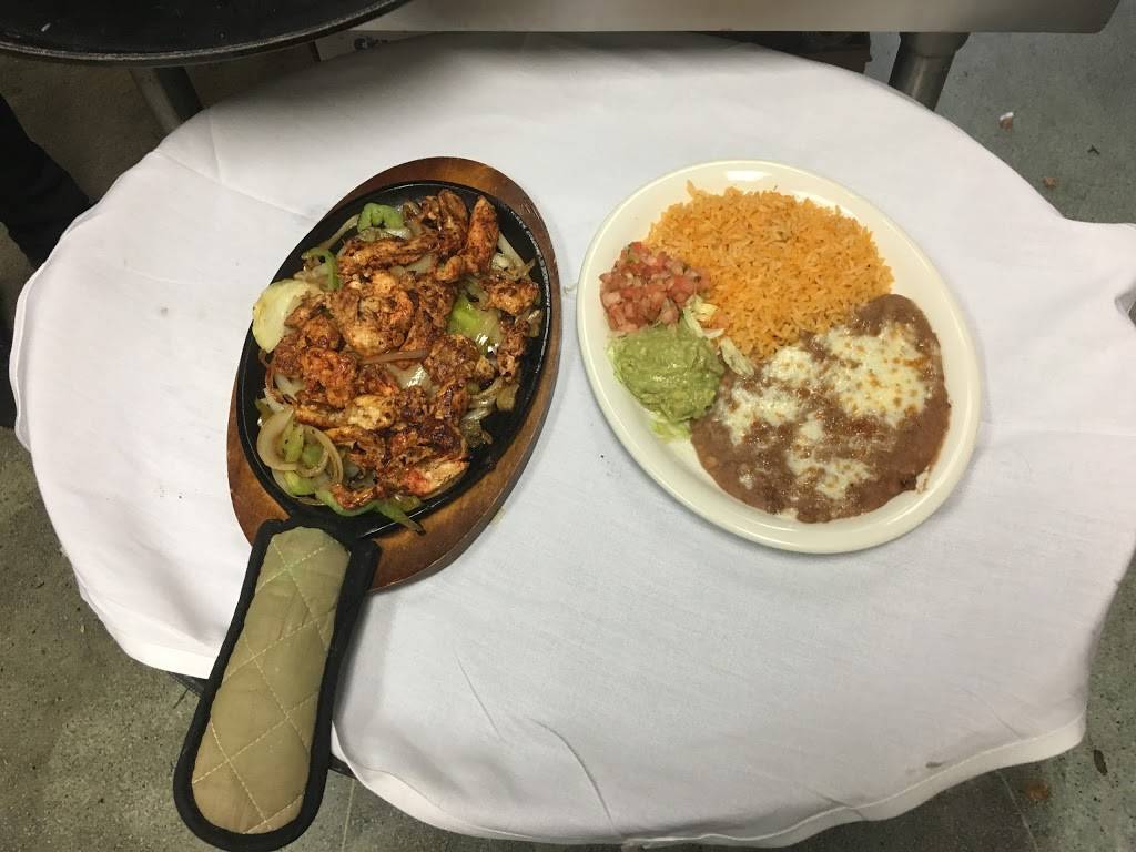 El Patron | restaurant | 5600 Auburn St, Bakersfield, CA 93306, USA | 6618737390 OR +1 661-873-7390