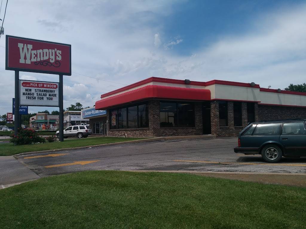 Wendys | restaurant | 1900 N Summit St, Arkansas City, KS 67005, USA | 6203170616 OR +1 620-317-0616