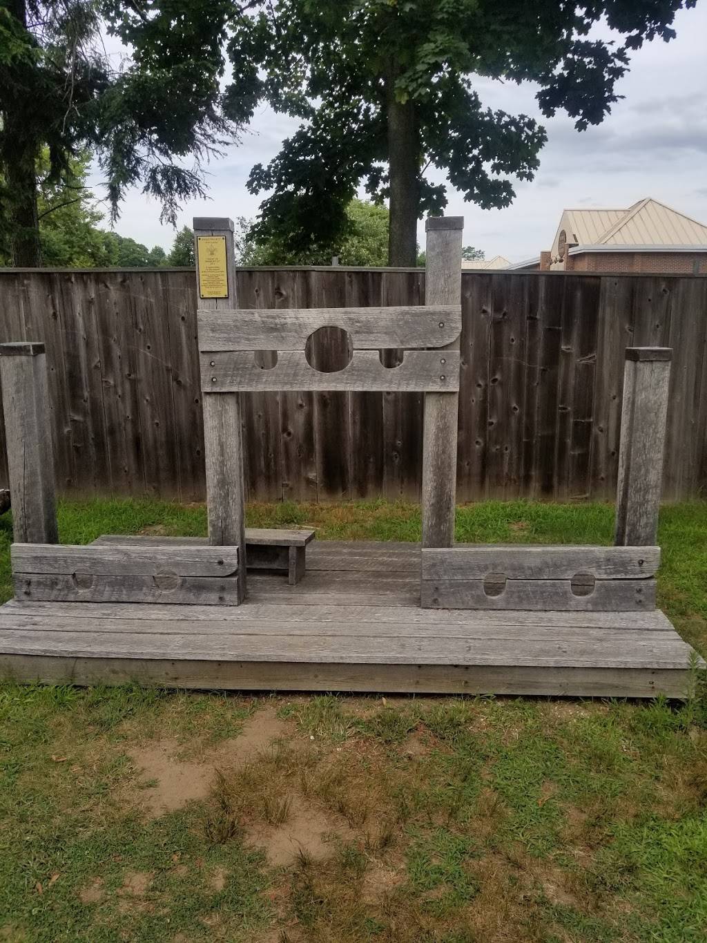 Nutmeg Burger Corporation | restaurant | 2 Railroad St, Simsbury, CT 06070, USA | 8606513050 OR +1 860-651-3050