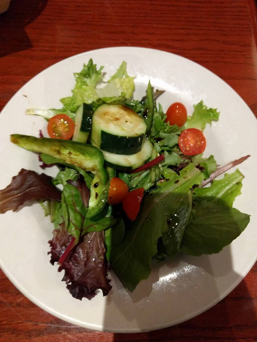 Mamma Lucia | restaurant | 18224 Village Center Dr, Olney, MD 20832, USA | 3015709500 OR +1 301-570-9500