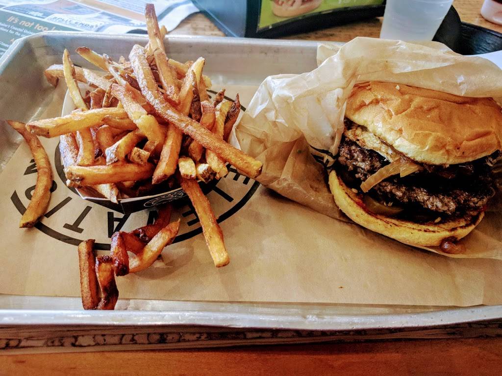 Elevation Burger | meal takeaway | 479 Stillwater Ave, Bangor, ME 04401, USA | 2072627351 OR +1 207-262-7351