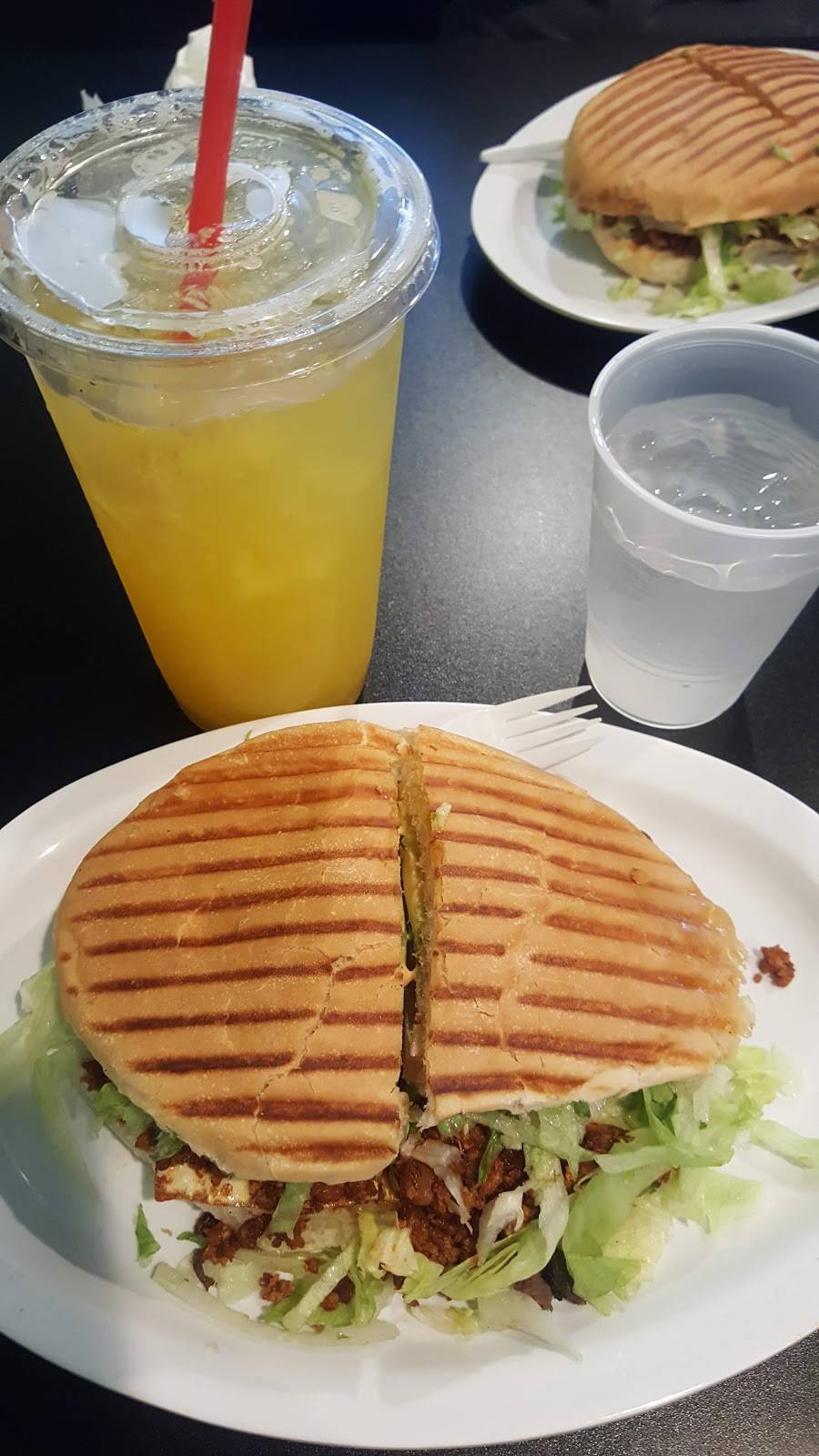 Dos Amigos Tortas | restaurant | 27224 Base Line St, Highland, CA 92346, USA | 9093625633 OR +1 909-362-5633