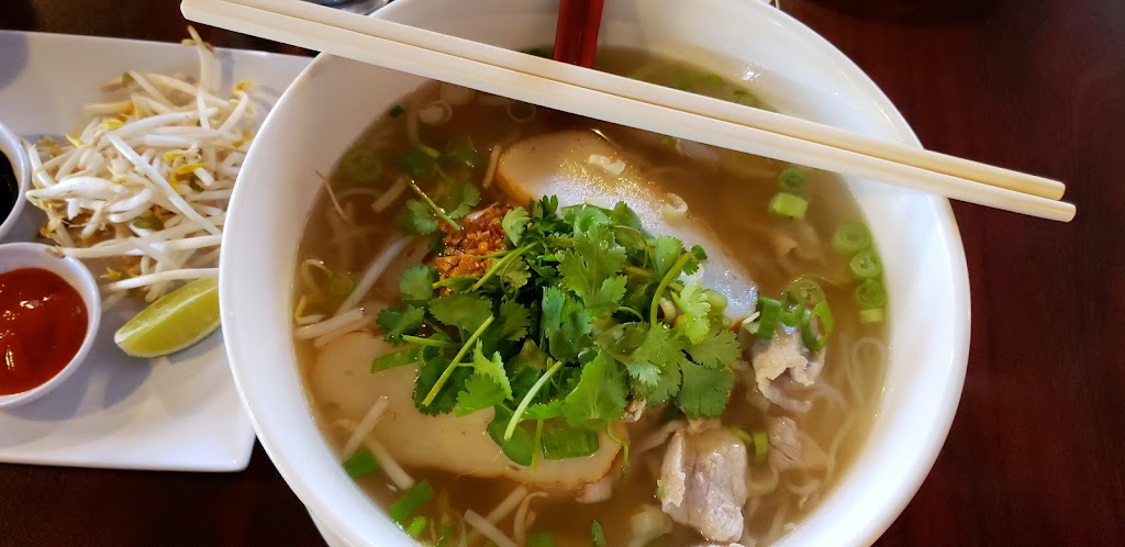 Mekong Kitchen Thai Restaurant | restaurant | 847 W State St, Hurricane, UT 84737, USA | 4356352272 OR +1 435-635-2272