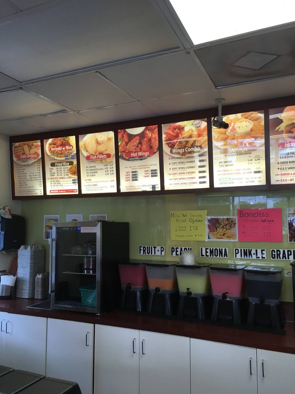 Deli & Wings | restaurant | 520 General Courtney Hodges Blvd, Perry, GA 31069, USA | 4782180400 OR +1 478-218-0400