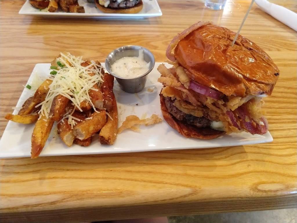 Corner Burger | restaurant | 12130 E Lynchburg Salem Turnpike Unit #3, Forest, VA 24551, USA | 4346162770 OR +1 434-616-2770