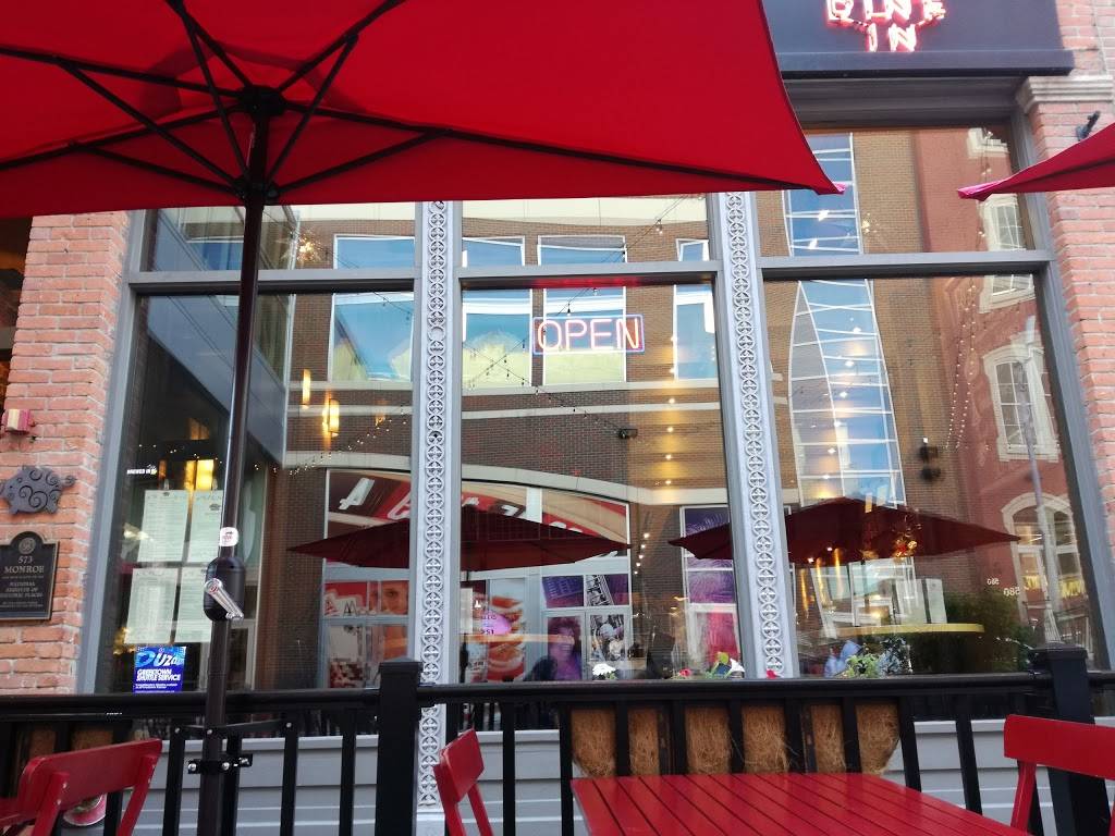 Red Smoke Barbecue | restaurant | 573 Monroe St, Detroit, MI 48226, USA | 3139622100 OR +1 313-962-2100