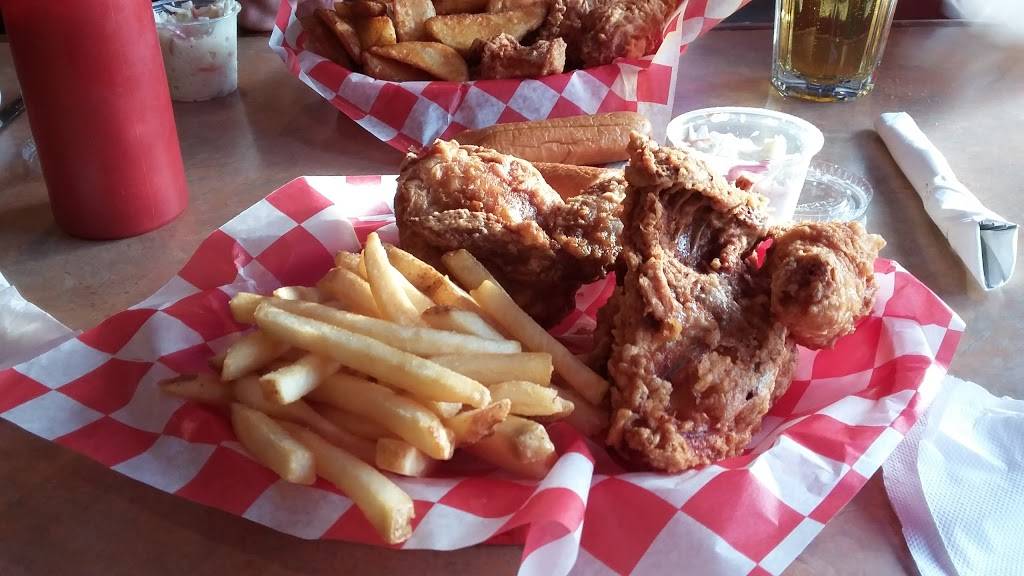 Willow River Saloon/Carbones Pizzeria | restaurant | 1106 Co Rd A, Hudson, WI 54016, USA | 7153865885 OR +1 715-386-5885