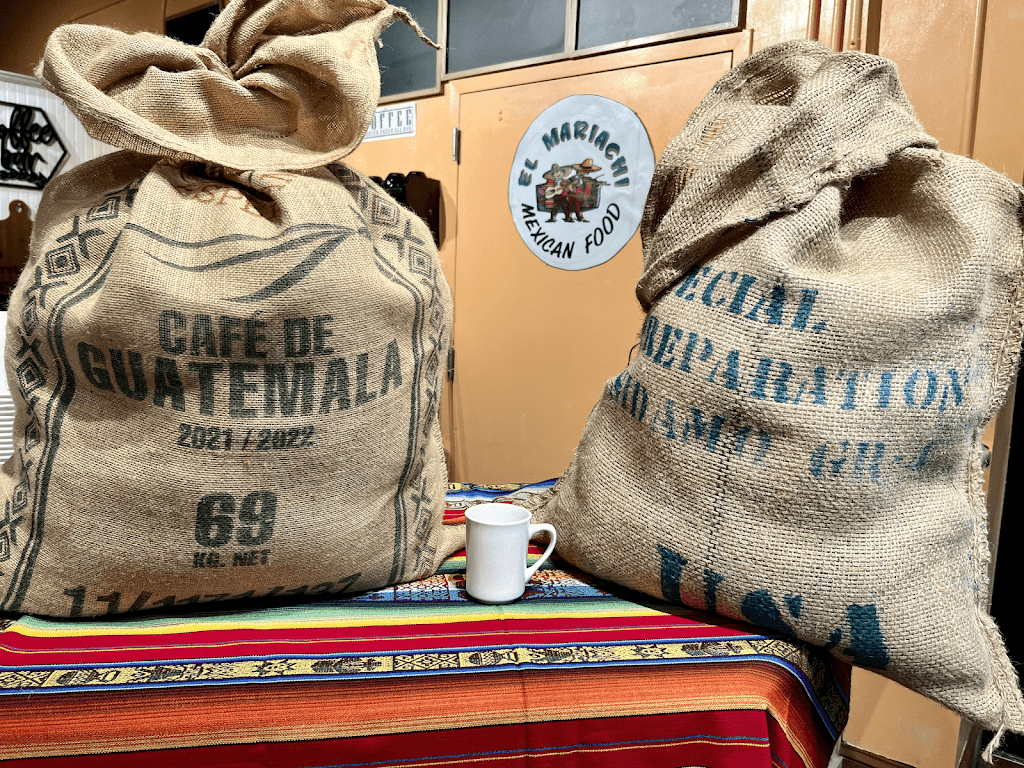 EL MARIACHI RESTAURANT & CAFE | cafe | 1001 Jefferson St Suite B, Lynchburg, VA 24504, USA | 4345829045 OR +1 434-582-9045