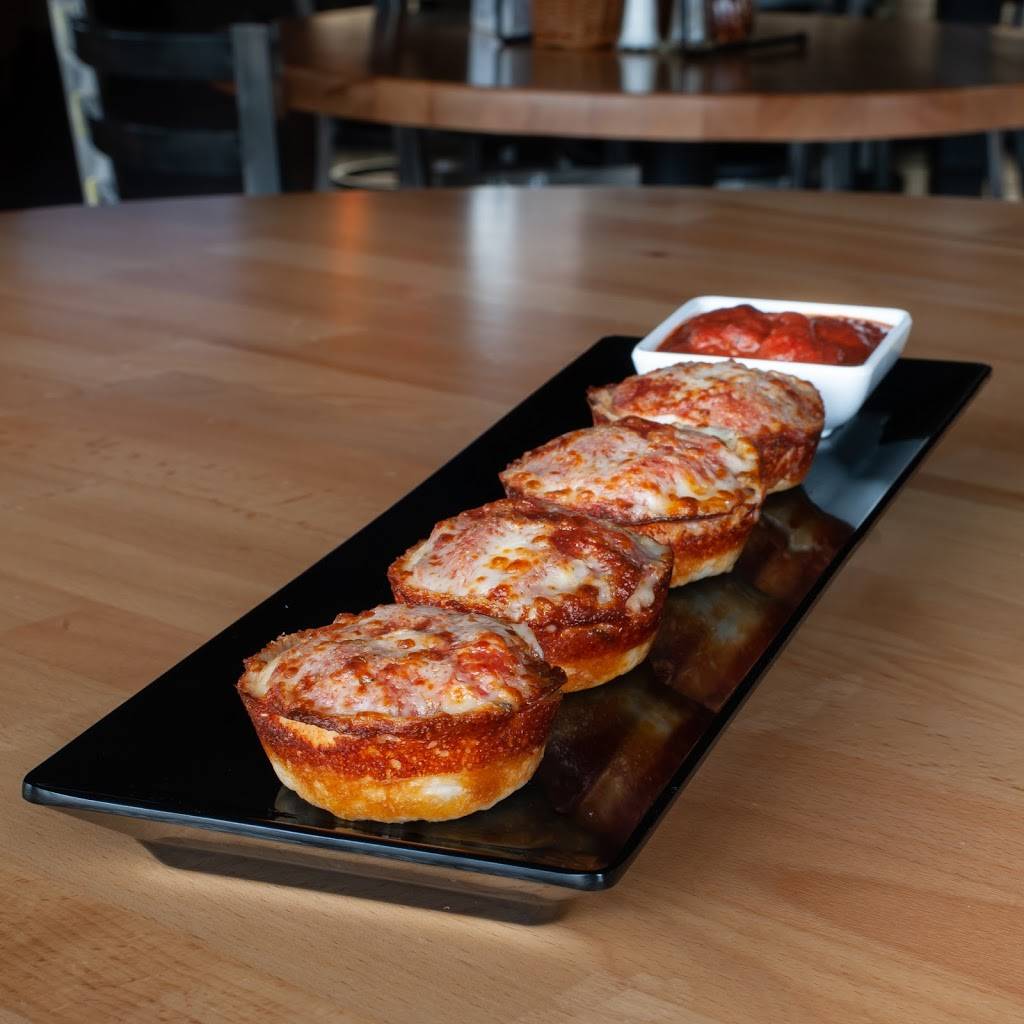 Noble Romans Craft Pizza & Pub | restaurant | 6428 Whitestown Pkwy, Whitestown, IN 46075, USA | 3177693377 OR +1 317-769-3377