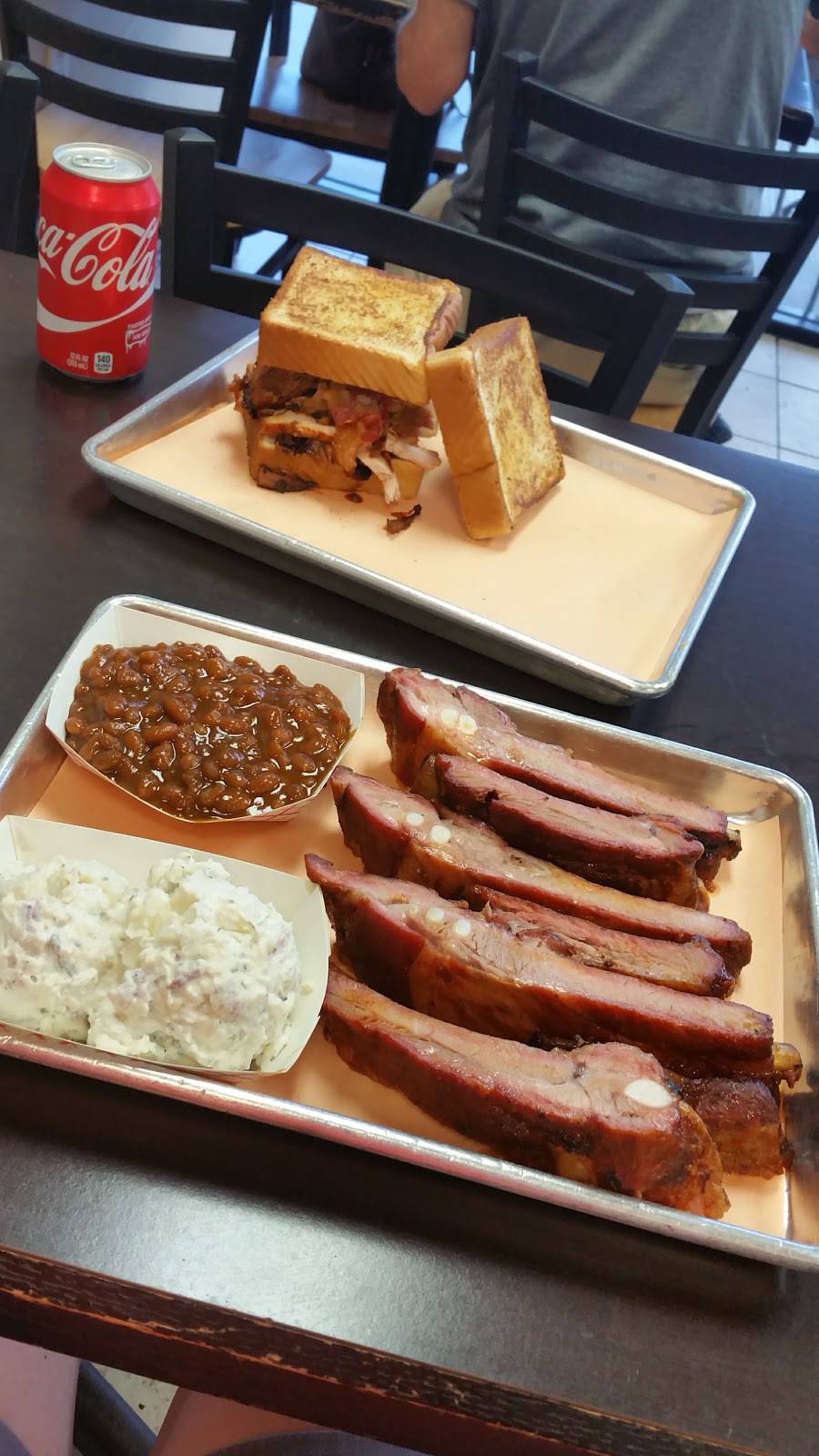 Righteous Que | restaurant | 1050 E Piedmont Rd, Marietta, GA 30062, USA | 6782214783 OR +1 678-221-4783