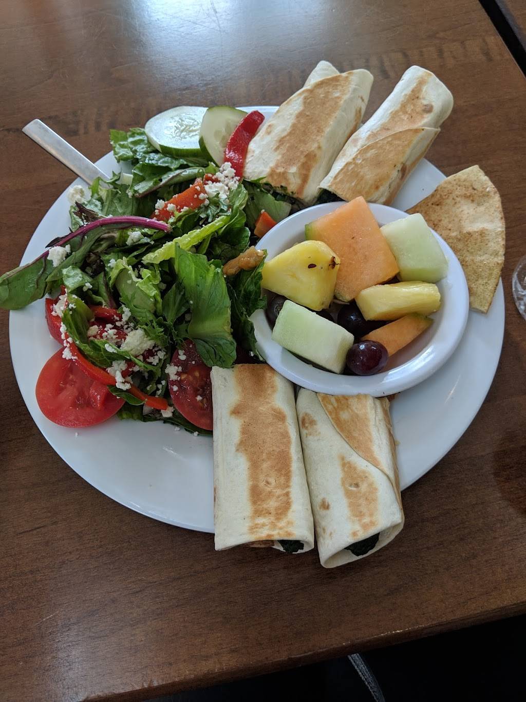 Tazikis Mediterranean Cafe | restaurant | 45 W Mitchell Hammock Rd Suite 1311, Oviedo, FL 32765, USA | 4075424860 OR +1 407-542-4860