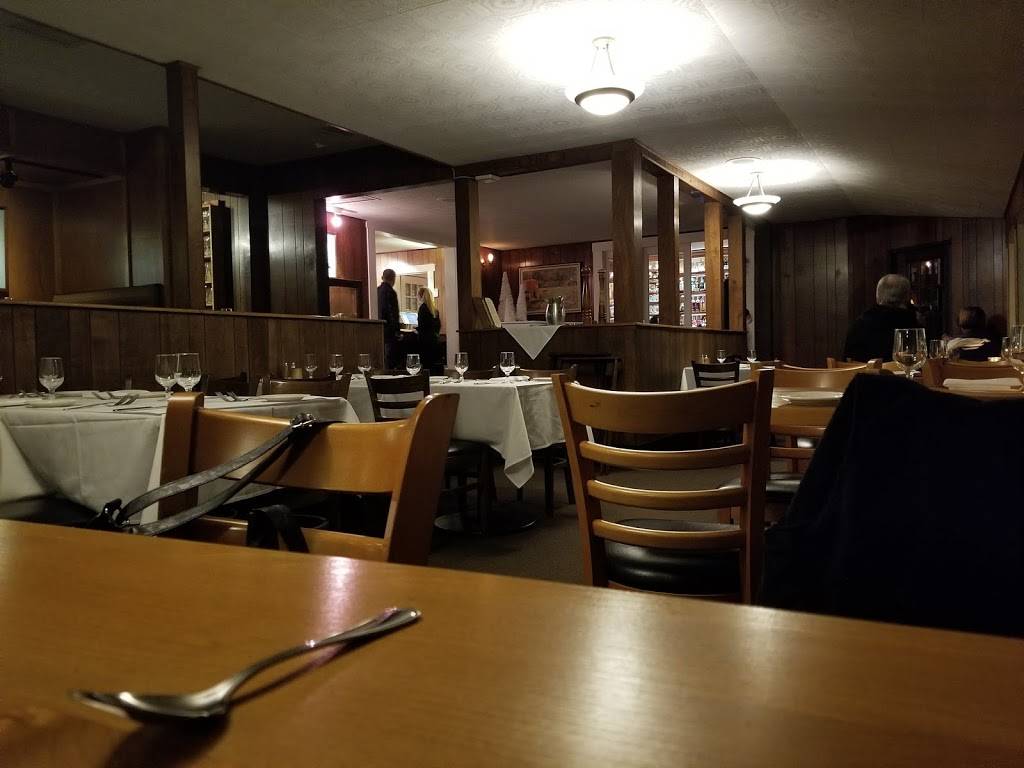 McMillins Dining Room | restaurant | 248 Reuben Memorial Dr, Friday Harbor, WA 98250, USA | 3603785757 OR +1 360-378-5757