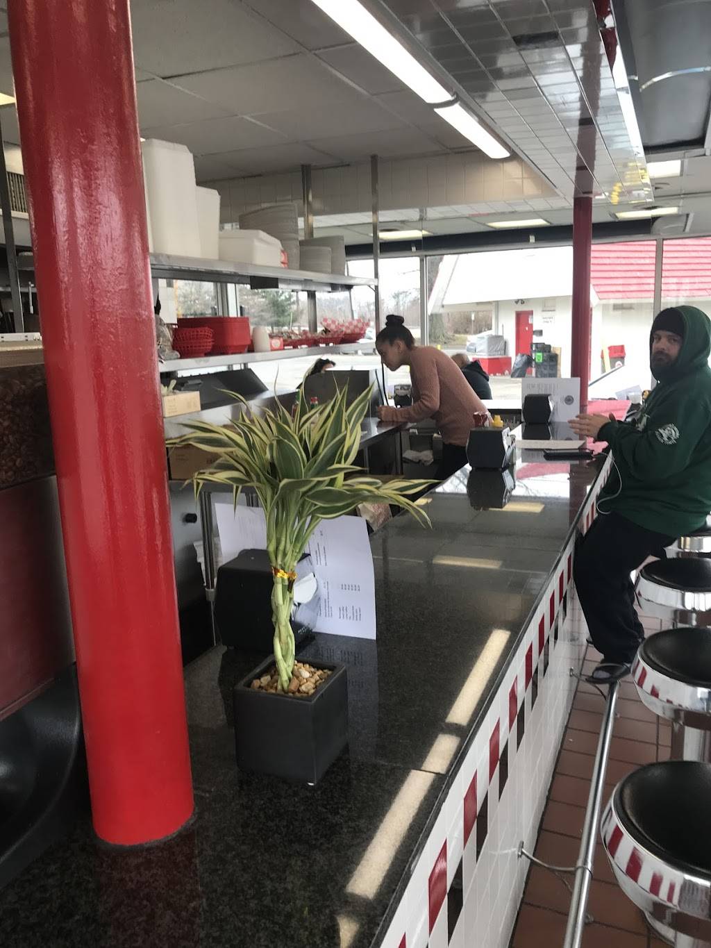 Gyros Corner | restaurant | 745 E Hazelwood Ave, Rahway, NJ 07065, USA | 7329344976 OR +1 732-934-4976