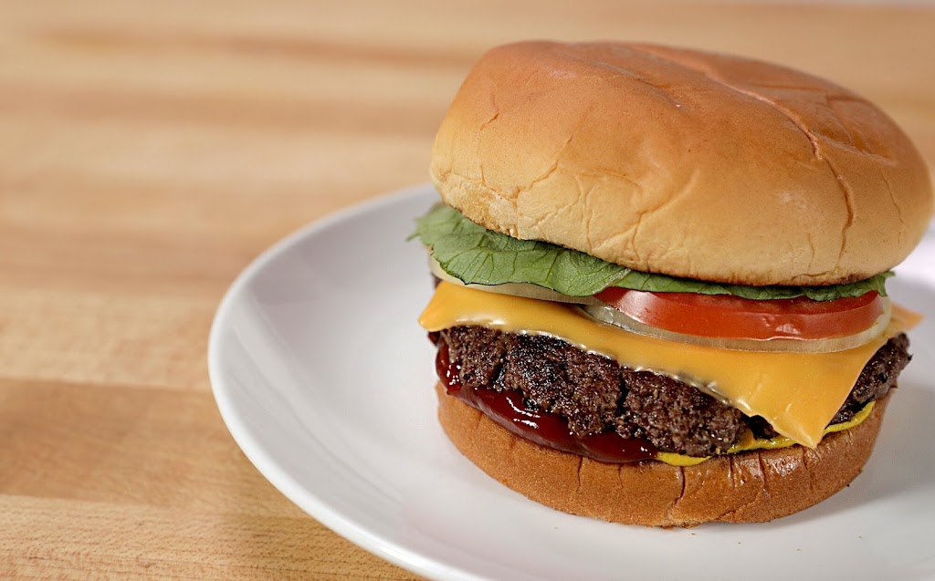 DCs Eats and Treats | restaurant | 2927 Ashton Ridge Dr, Jackson, MI 49201, USA | 5172403269 OR +1 517-240-3269