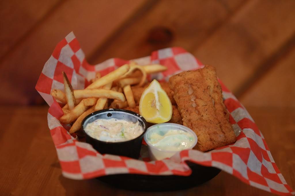 Barkleys Burgers, Brews & Dawgs | restaurant | 2710 W Court St, Janesville, WI 53548, USA | 6085634481 OR +1 608-563-4481