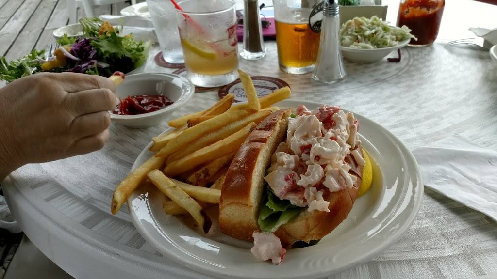 Tugboat Restaurant | restaurant | 82 Commercial St, Boothbay Harbor, ME 04538, USA | 2076334434 OR +1 207-633-4434