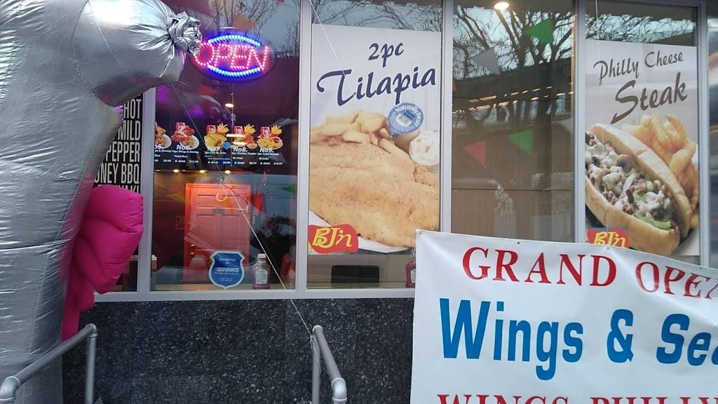 Wings Seafood | restaurant | 785 Fairview Ave, Ridgewood, NY 11385, USA | 7183662121 OR +1 718-366-2121