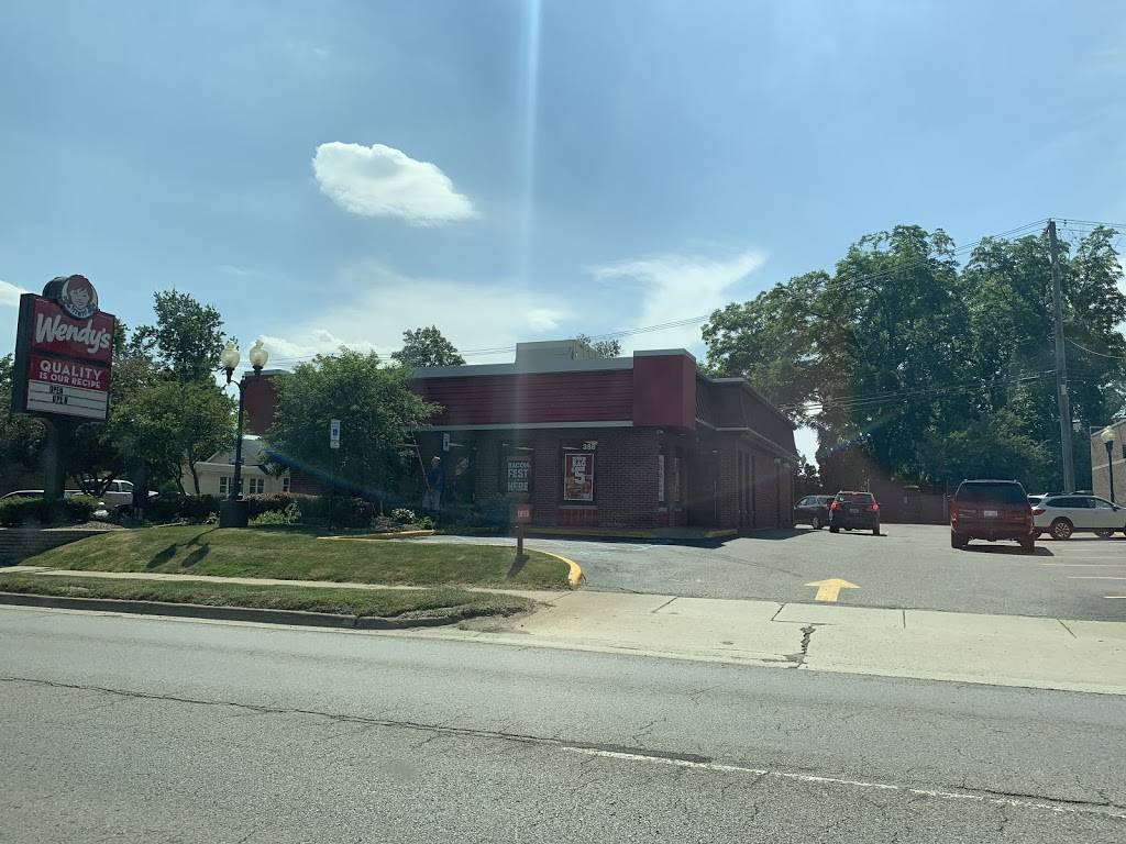 Wendys | restaurant | 388 S Broadway St, Lake Orion, MI 48362, USA | 2488140893 OR +1 248-814-0893