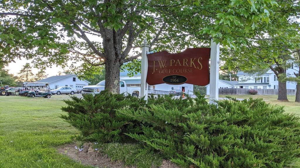 J W Parks Golf Course | restaurant | 382 Hartland Ave, Pittsfield, ME 04967, USA | 2074875545 OR +1 207-487-5545