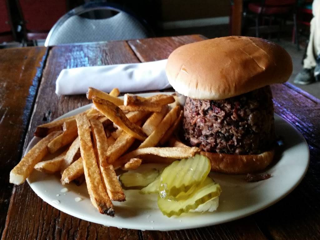 2 Outlaws | restaurant | 609 N Main St, Weatherford, TX 76086, USA | 8175945449 OR +1 817-594-5449