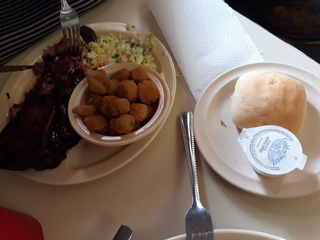 Myrtles Place Back Alley BBQ | restaurant | 109 N Broadway St, Poplar Bluff, MO 63901, USA | 5737859203 OR +1 573-785-9203