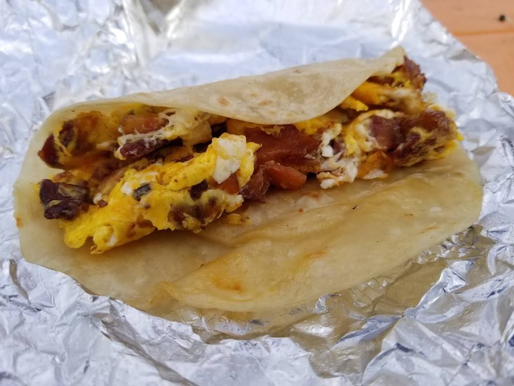 Juana Taco | restaurant | 3504 Montopolis Dr, Austin, TX 78744, USA | 5129629622 OR +1 512-962-9622