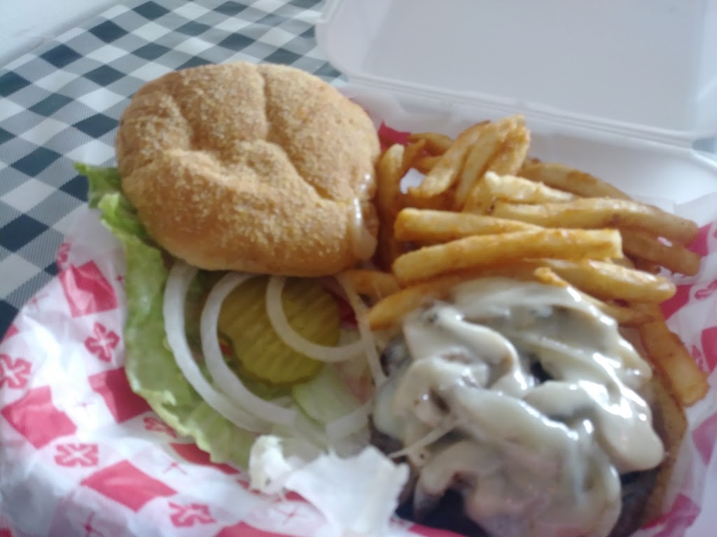 Harris Burgers | restaurant | 106 E Willow St, Harrisburg, SD 57032, USA | 6057671900 OR +1 605-767-1900