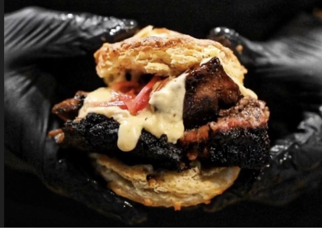 Bubbys BBQ | meal takeaway | 489 South Ave, Rochester, NY 14620, USA | 5853635453 OR +1 585-363-5453