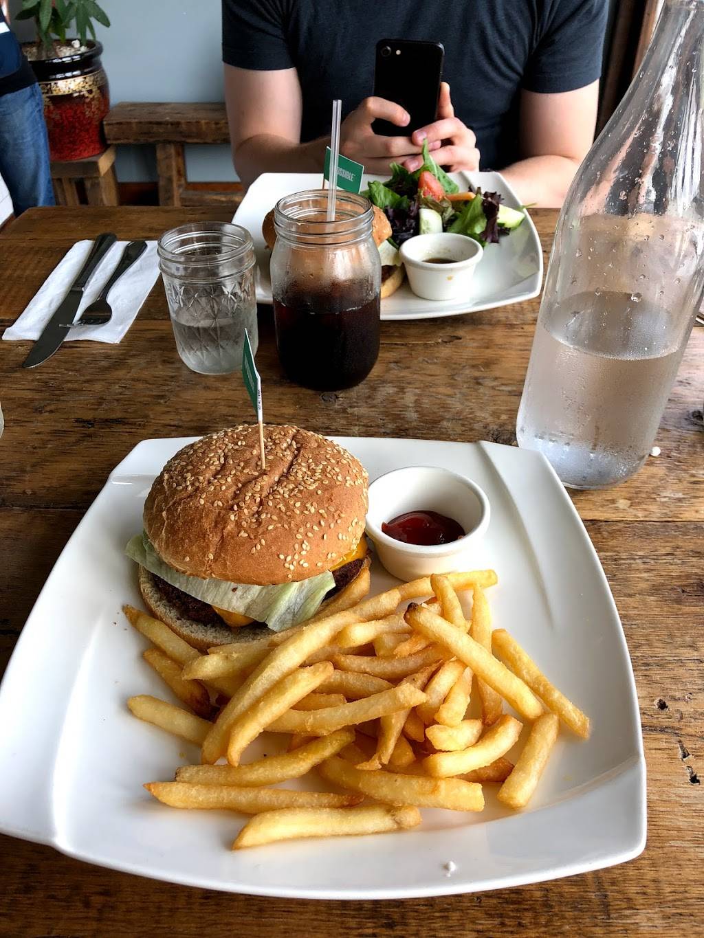 Amituofo Vegan Cuisine | restaurant | 19 Bogart St, Brooklyn, NY 11206, USA | 7183662288 OR +1 718-366-2288