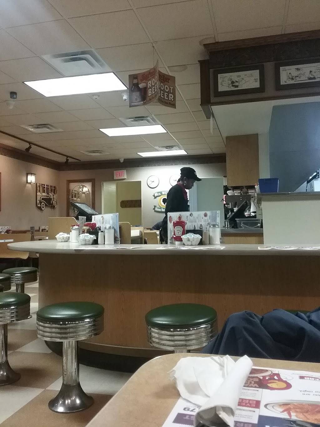 George Webb Restaurant | restaurant | 2935 N Oakland Ave, Milwaukee, WI 53211, USA | 4143326044 OR +1 414-332-6044