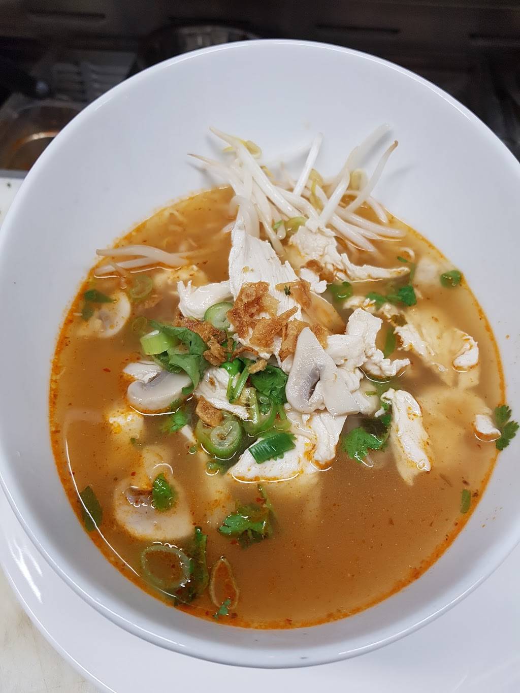 My Thai Village | restaurant | 474 Hazeldean Rd, Kanata, ON K2L 4E5, Canada | 6138315099 OR +1 613-831-5099