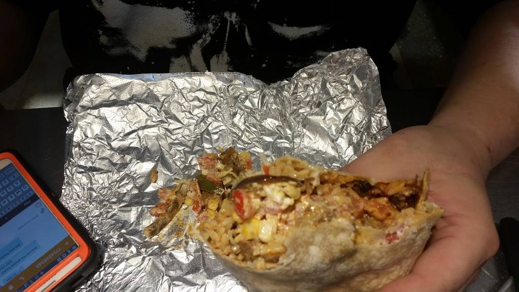 Chipotle Mexican Grill | restaurant | 2304 N Richmond Rd, McHenry, IL 60051, USA | 8153852801 OR +1 815-385-2801