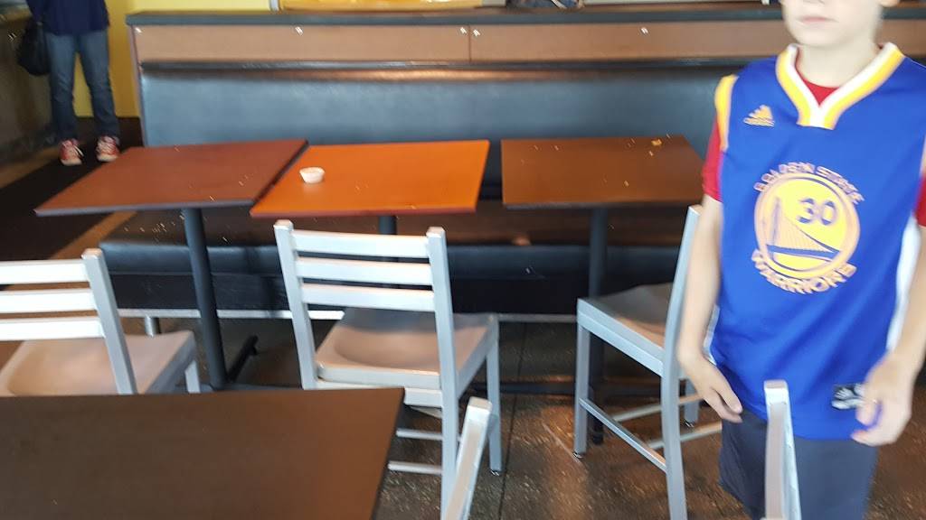 Raising Canes Chicken Fingers | meal takeaway | 8113 W Judge Perez Dr, Chalmette, LA 70043, USA | 5046822305 OR +1 504-682-2305