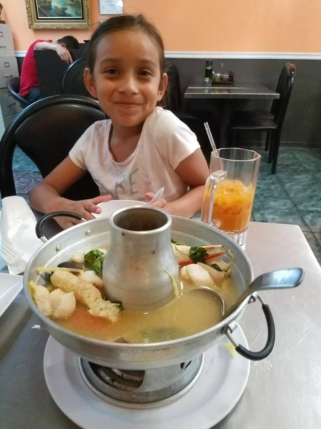 BANKS THAI | restaurant | 16449 Vanowen St, Van Nuys, CA 91406, USA | 8187876083 OR +1 818-787-6083