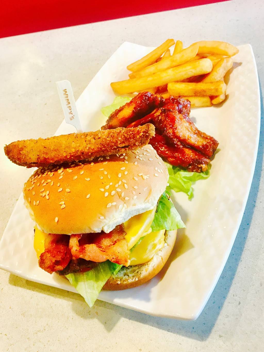 Wimpys Diner | restaurant | 12916 Yonge St, Richmond Hill, ON L4C 1A7, Canada | 2892347373 OR +1 289-234-7373