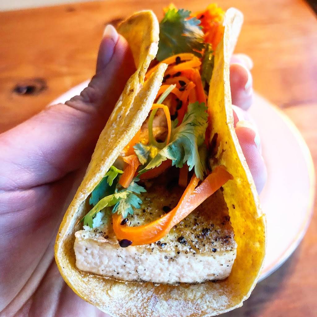 Copper Spoon Cocktails & Kitchen | restaurant | 4031 Broadway, Oakland, CA 94611, USA | 5108797061 OR +1 510-879-7061