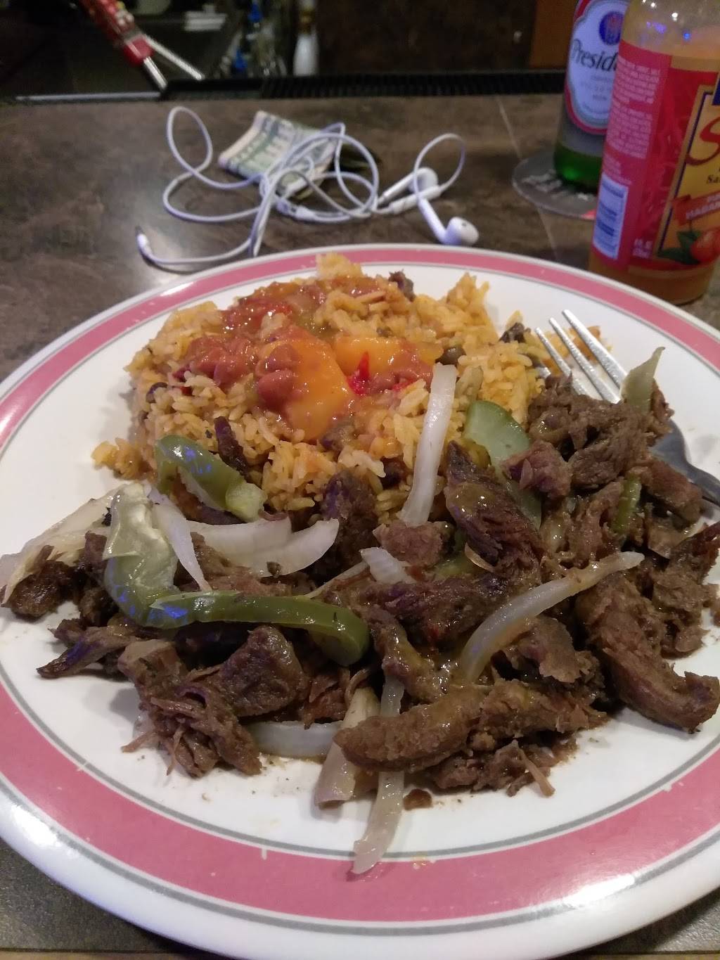 Anastacias Restaurant Bar | restaurant | 1535 N 6th St, Harrisburg, PA 17102, USA | 7172332394 OR +1 717-233-2394