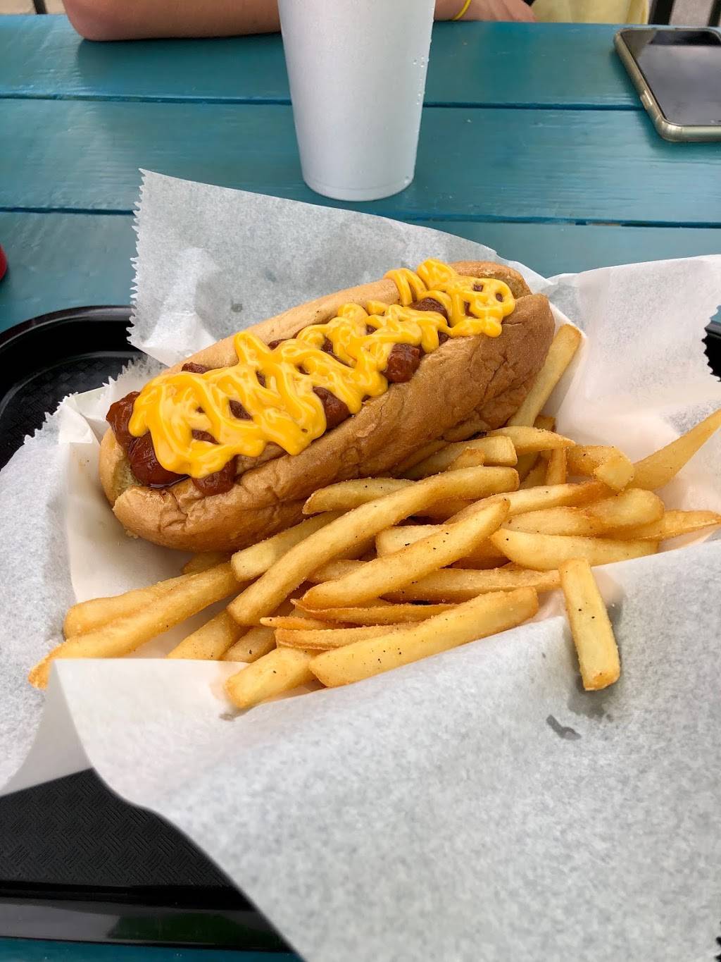 West Coast Burgers & Dogs | restaurant | 7175 Nolensville Rd, Nolensville, TN 37135, USA | 6157764644 OR +1 615-776-4644