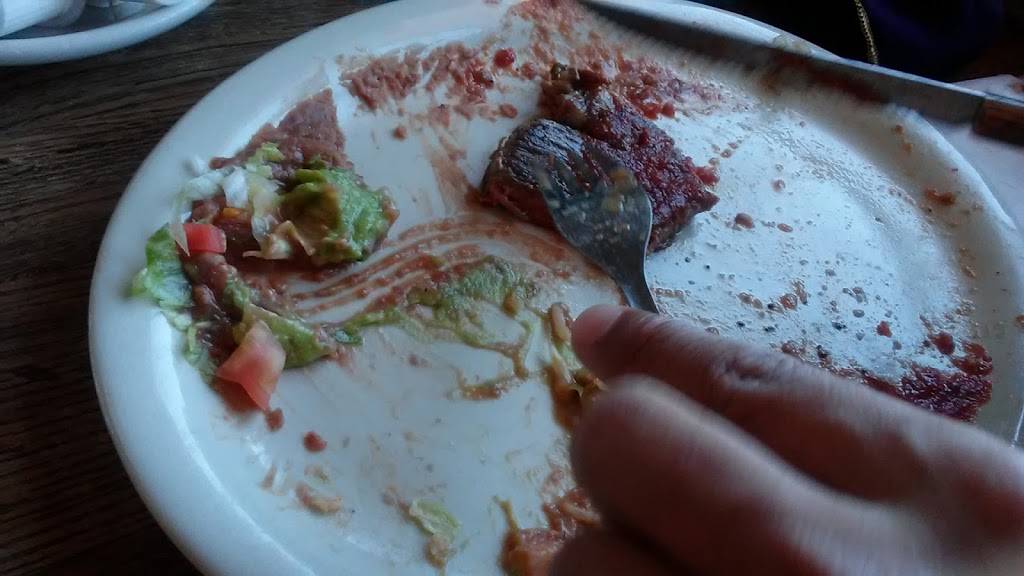 El Jacalito Restaurant | restaurant | 146 N Ww White Rd, San Antonio, TX 78219, USA | 2103339817 OR +1 210-333-9817