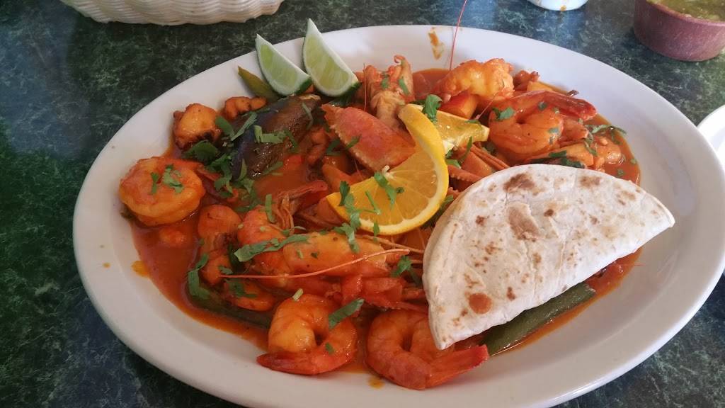 Restaurante Juquilita | restaurant | 2344 S 27th St, Milwaukee, WI 53215, USA | 4142266967 OR +1 414-226-6967