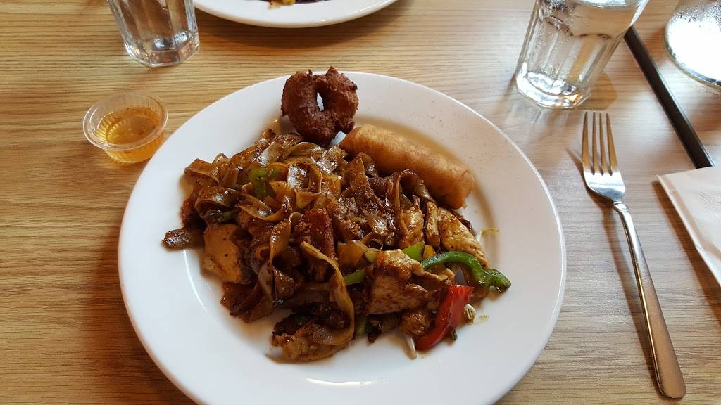 Thai Kitchen | restaurant | 16909 Lakeside Hills Plaza #101, Omaha, NE 68130, USA | 4026973887 OR +1 402-697-3887