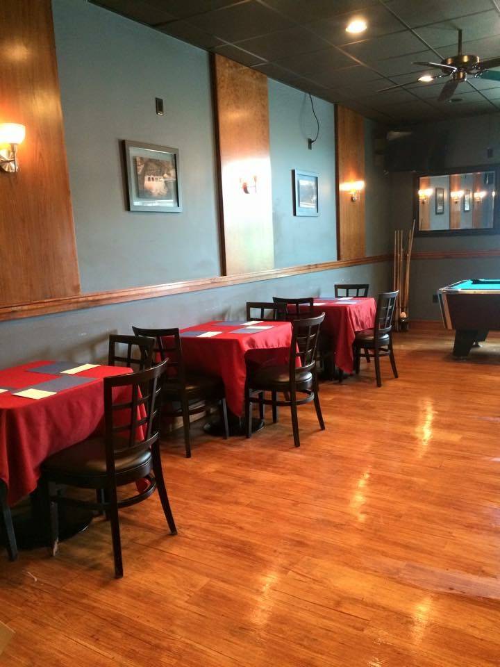 Shark Lounge | restaurant | 25 Pawtucket Ave, Pawtucket, RI 02860, USA | 4017243300 OR +1 401-724-3300
