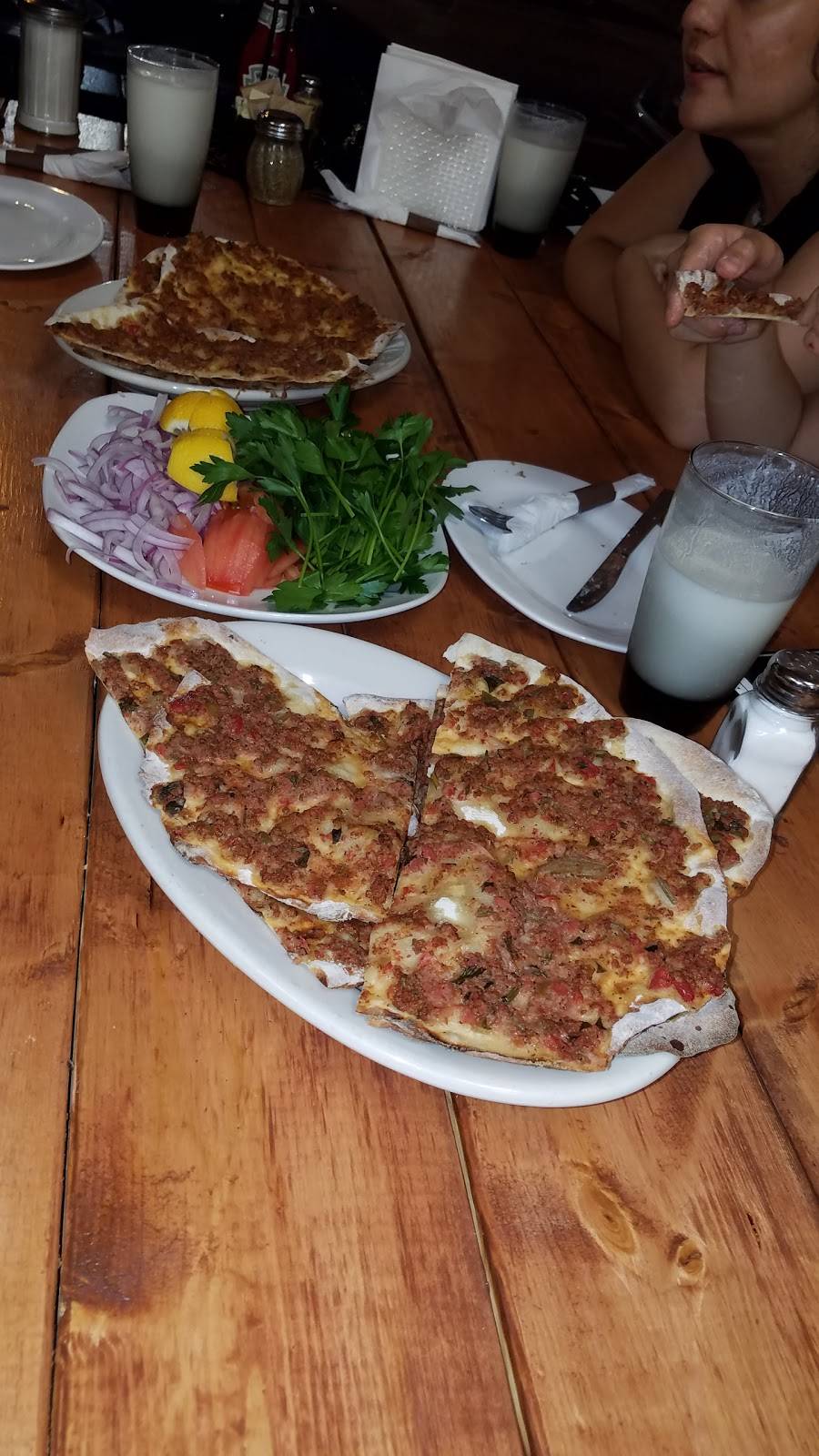 Turkish Cafe Tea House | restaurant | 2621 W Lawrence Ave, Chicago, IL 60625, USA | 7736810275 OR +1 773-681-0275