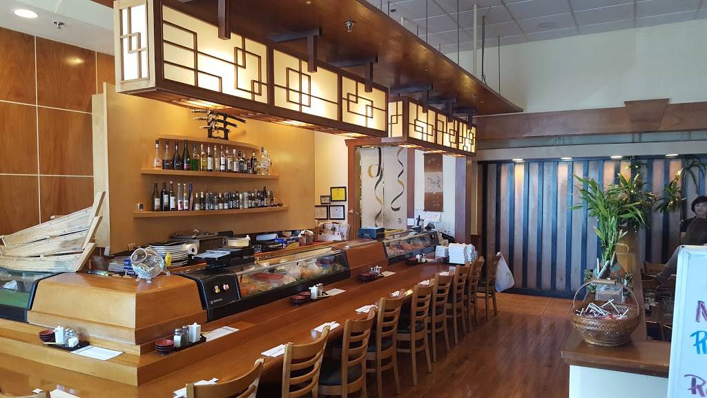 Akira Sushi Bistro | restaurant | 20035 Ashbrook Commons Plaza #176, Ashburn, VA 20147, USA | 7037236799 OR +1 703-723-6799
